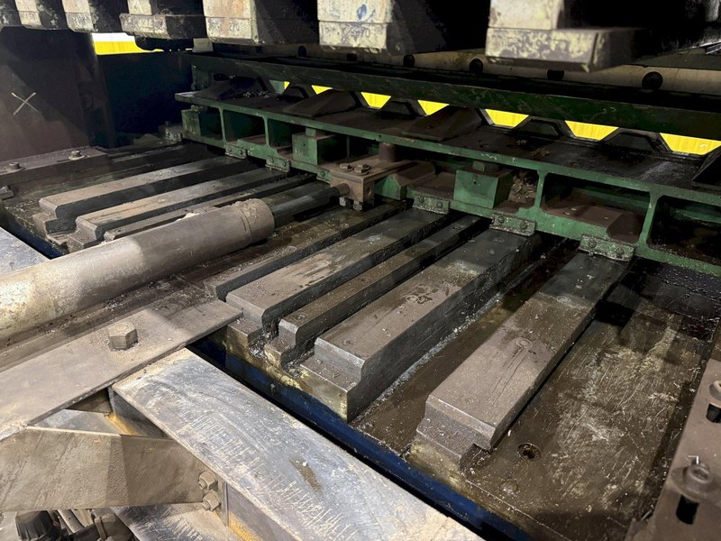100 TON X 64" WIDE STAMCO MODEL #810-64 CUTOFF PRESS, WITH AIR CLUTCH: YOBRO #24793