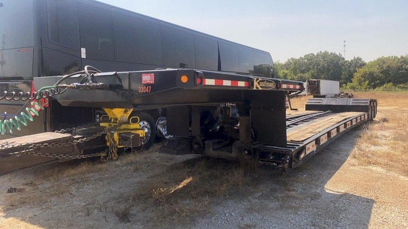 Kaufman DC40 Drop Deck Trailer, 2023 – 40 Ton Capacity, Heavy Haul, Air Ride