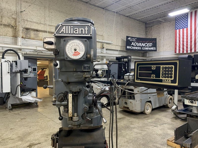 Alliant Variable Speed Vertical Milling Machine