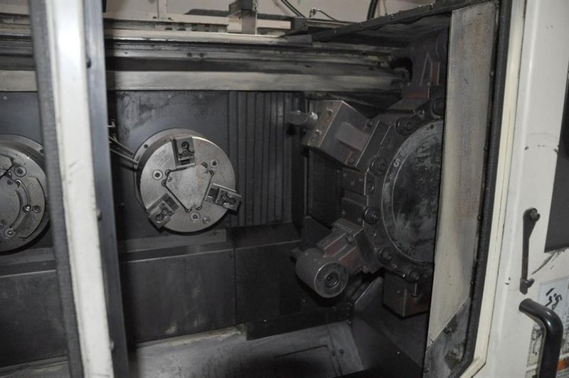 Okuma 2SP-30H - Twin Spindle CNC + gantry robot