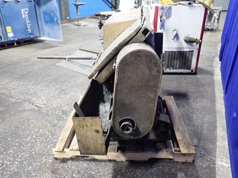 KALAMAZOO 16" X 9" HORIZONTAL BAND SAW  -  H9AW