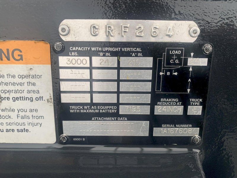 3000 LB CROWN ELECTRIC ORDER PICKER FORKLIFT: STOCK 14132