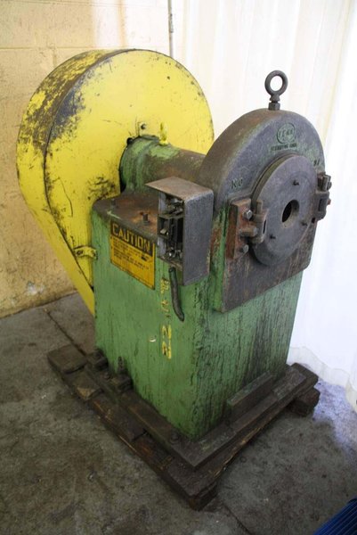 3F FENN 2 DIE SWAGING MACHINE 1-3/4" TUBING CAPACITY 5/8" SOLID CAPACITY Stock # 14249
