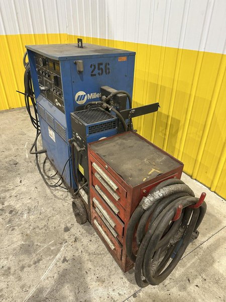 MILLER SYNCROWAVE 350 AC/DC WELDER WTIH WATER COOLER AND CART: STOCK 22275