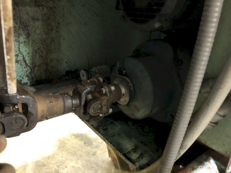 4 CUBIC FOOT ELECTRO-DEBURRING COMPANY  MODEL #R32 TUB TYPE VIBRATORY FINISHING MACHINE : STOCK #17209