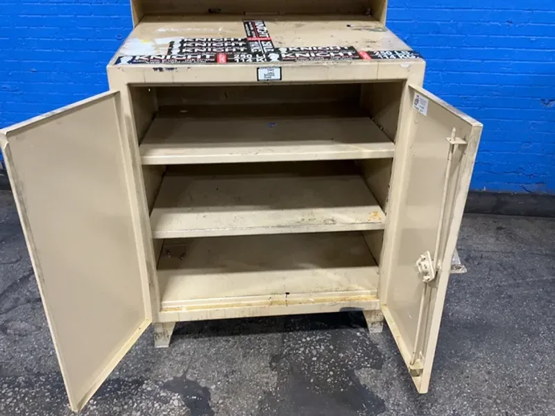 26” X 36” x 31” FOREMANS STAND