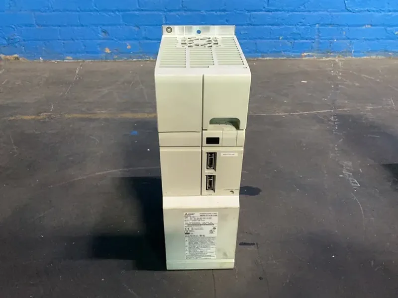 MITSUBISHI 18.5 KW POWER SUPPLY UNIT  -  MDS-C1-CV-185