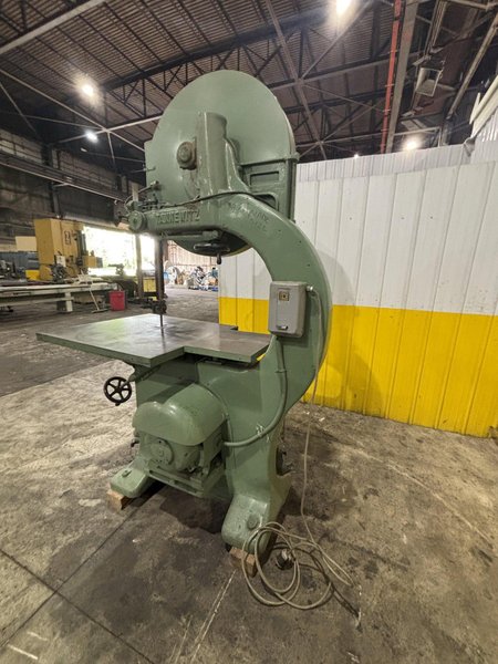 35.5&quot; x 20&quot; TANNEWITZ MODEL #GH VERTICAL BAND SAW:  STOCK #23156