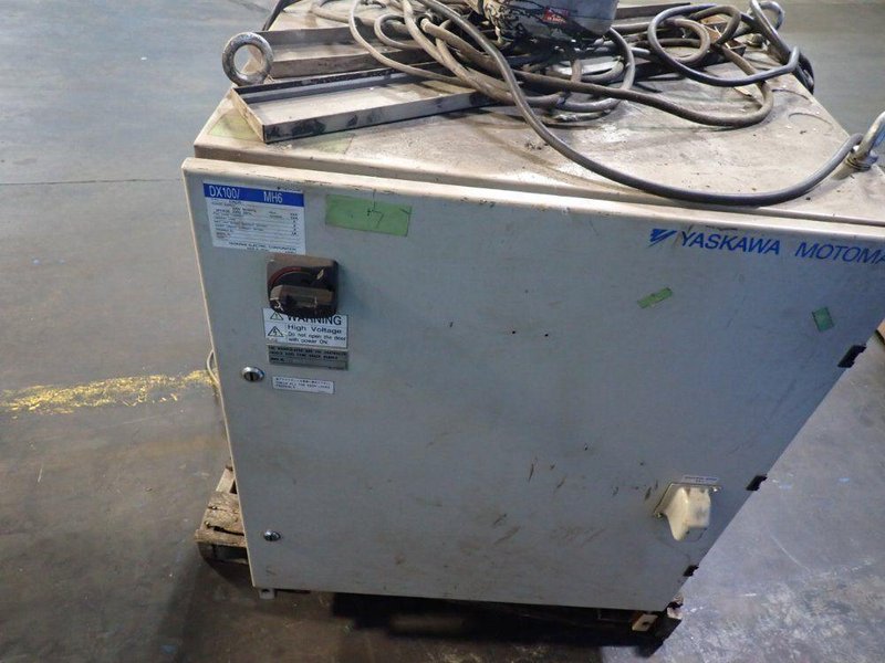 YASKAWA ELECTRIC ROBOT  -  MH6