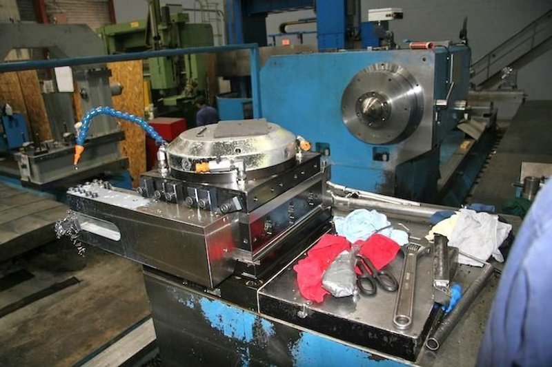 Lathes Flat Bed Manual &amp; CNC