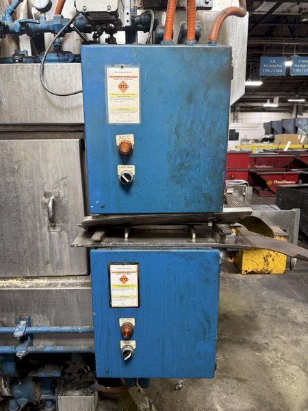 24" WIDE BELT CAE RANSOHOFF 3-STAGE STAINLESS STEEL BELT CONVEYOR PARTS WASHER, WITH RUST INHIBITOR APPLICATION: YOBRO #25378