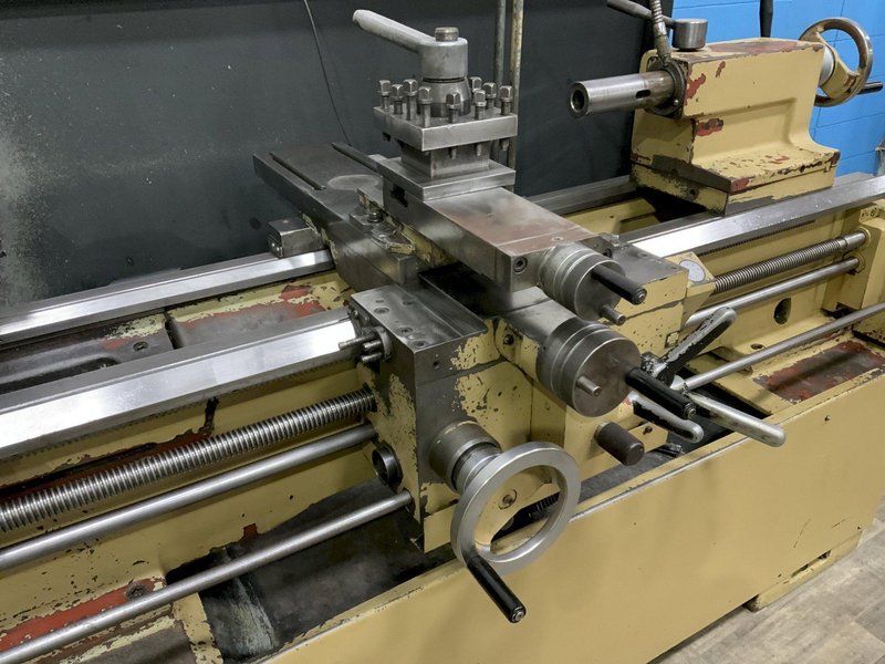 16.5" X 44" BRIDGEPORT ROMI MODEL 16-8 GEARED HEAD ENGINE LATHE: STOCK #81367