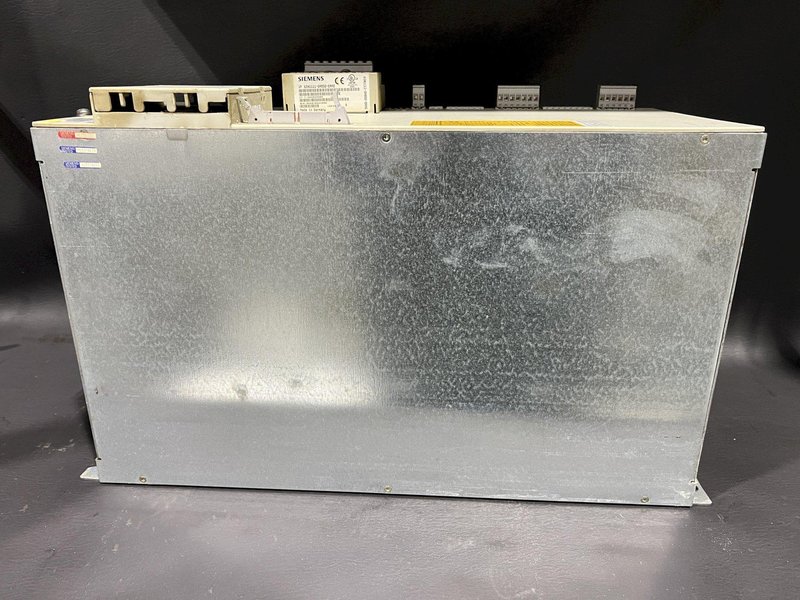 Siemens Simodrive 611 Servo Drive Unit 6SN1145-1BA02-0CA1 6SN11451BA020CA1