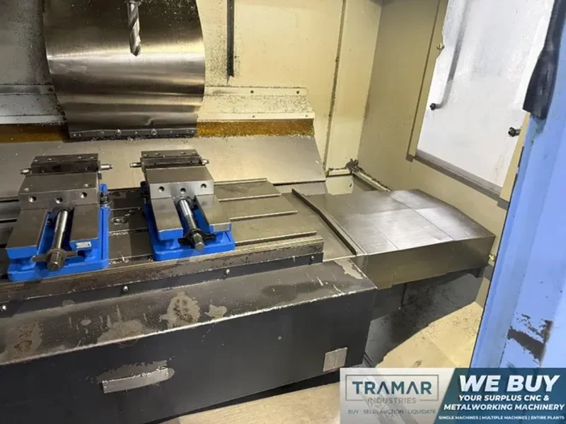DOOSAN 36.2" x 17.7" TABLE CNC VMC  -  MV-3016L
