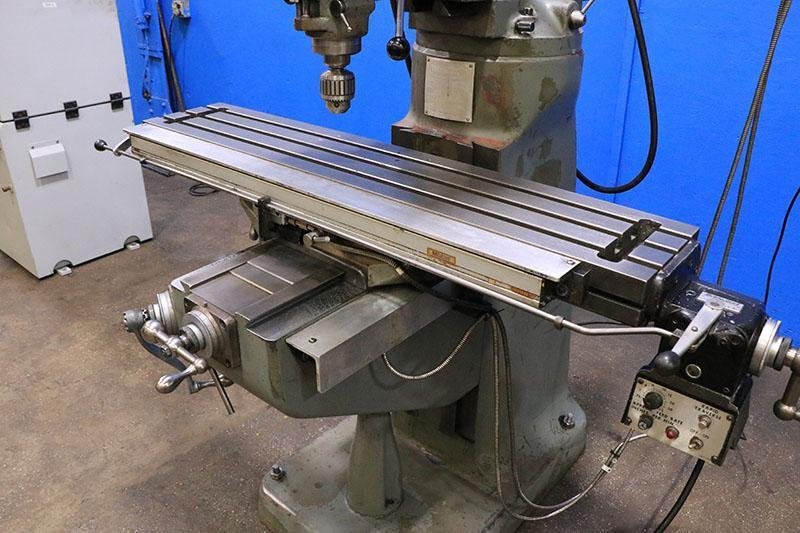 BRIDGEPORT VERTICAL MILLING MACHINE, MODEL: SERIES I