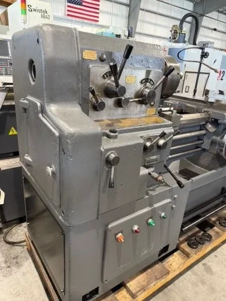 YAM 17” x 33” Engine Lathe Cadillac Mori #7563