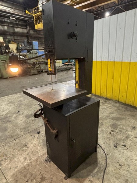 18" DAYTON MODEL #4TK02 VERTICAL BANDSAW W/ BLADE WELDER: YOBRO #23855