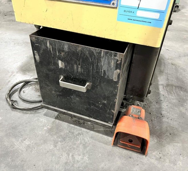 8 X 8 X 1/8&quot; FIM MODEL #VERSAFIX 256 HYDRAULIC METAL CORNER NOTCHER: STOCK #19721