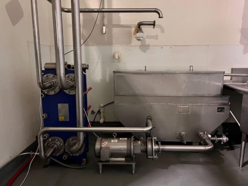 Stainless Steel Spray Tunnel Chiller – 20′ Beverage Cooling Line for Bottles/Cans