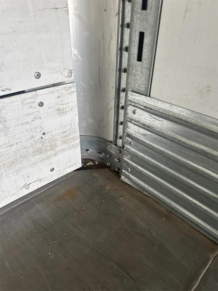 2023 Vanguard 53 x 102 5V8VA5329PM307079