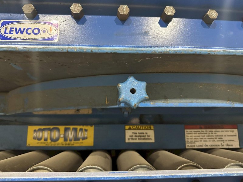 3,000 LBS X 48" X 48" ROTO-MAX HYDRAULIC SCISSOR LIFT TABLE W/ ROTARY LEWCO ROLLER CONVEYOR TOP, 110 VOLT: STOCK #20878