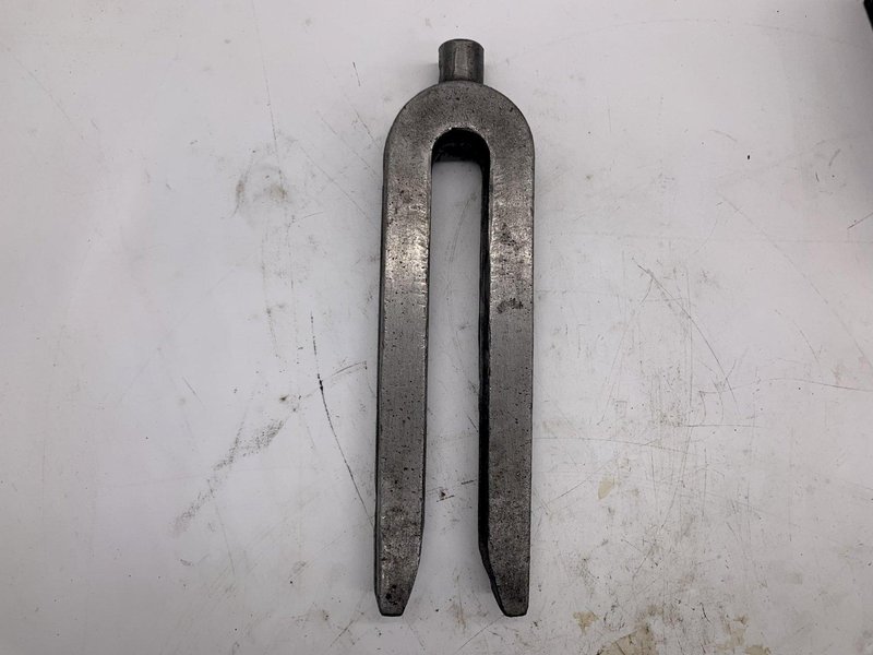 VULCAN U-STRAP CLAMP, NO.110, 11 1/4&quot; OAL, 1&quot; STUD, 2 1/2&quot; WIDTH, 2 1/2&quot; WIDTH STOCK #15680