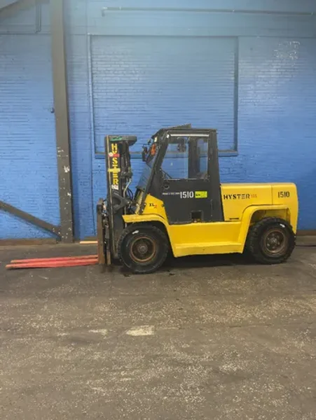HYSTER 13,800 LBS GAS FORKLIFT   -  H155XL2