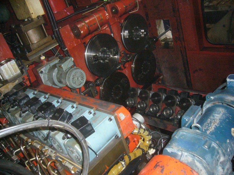 Asahi Sunac Model AF1815-6 Six Die Parts Forming Machine