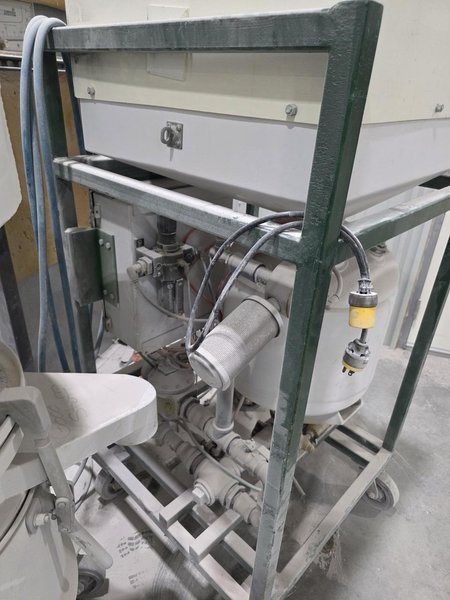 SpongeJet Sponge Media Blaster with Recycler 35E-CE and Fresh Air Hood, 2012