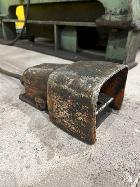 30 TON BROWN AND BOGGS OBI PRESS, 2.5" STROKE: STOCK #20250