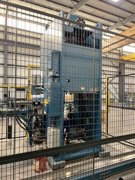 220 TON KOMATSU GAP FRAME STAMPING PRESS