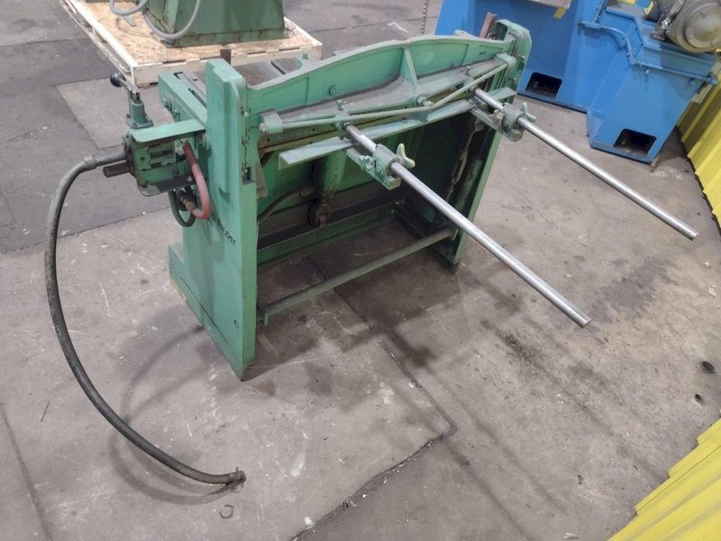 3' X 16 GAUGE PEXTO MODEL #137K PNEUMATIC POWERED SHEAR WITH BACK GAUGE: STOCK #21790