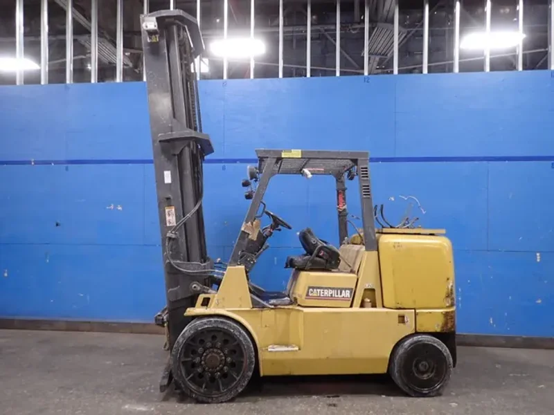 CATERPILLAR 14700 LBS PROPANE FORKLIFT  -  GC70K1