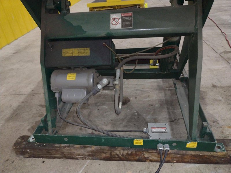 60&quot; X 48&quot; X 3500 LB SOUTHWORTH MODEL #LS4-36 DOUBLE ROLLER TOP LIFT TABLE, 110V SINGLE PHASE: STOCK #20927