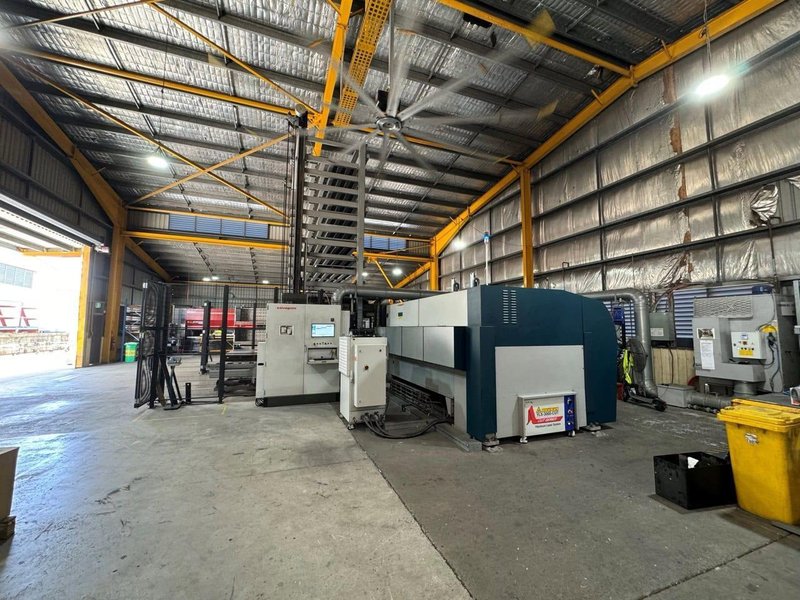 3000 Watt Salvagnini L3 Fiber Laser with 10 Tray Tower and Part Take Out Automation