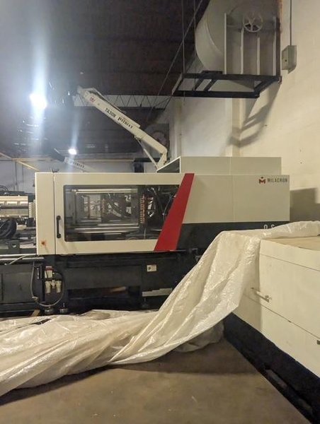 2024 Milacron Q Series 3 Injection Molding Machine | 315 Ton Servo Hydraulic | Husky Altanium Neo5  | Plastrac Blender