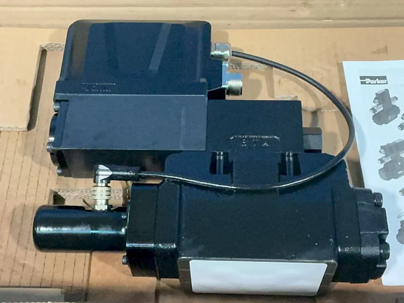 PARKER HYDRAULIC SERVO VALVE  -  D31FPB61DB1VB00
