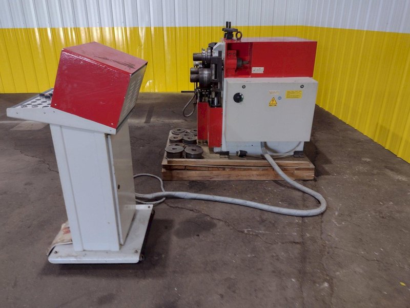 2-3/8" X 2-3/8" X 1/4" SIMASV HYDRAULIC ANGLE BENDING ROLL: STOCK #18847