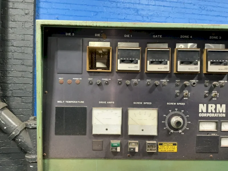 NRM CORPORATION EXTRUDER  -  PACEMAKER III