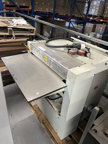 Graphic Wizard Vividcoater XDC 530 Micro UV Coater for Paper or Paperboard