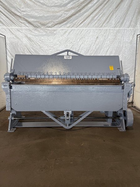 8&#039; X 10 GA CHICAGO DRIES &amp; KRUMP 73 POWERED BOX &amp; PAN BRAKE. STOCK # 1117424