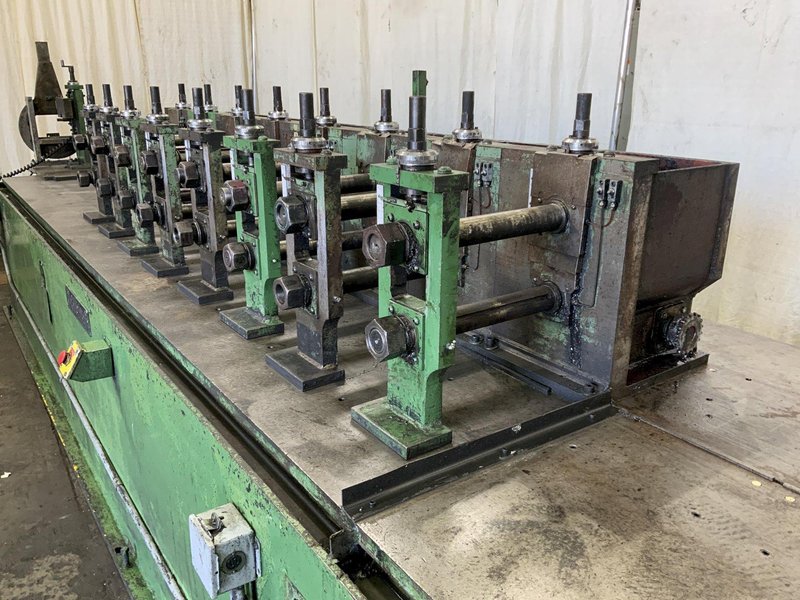 8 STAND X 2" DAHLSTROM MODEL 400-16 OB ROLL FORMER: STOCK #80948