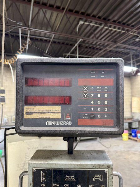 SUPERMAX YCM-265 VERTICAL MILL W/ TOOLING. STOCK #1008125