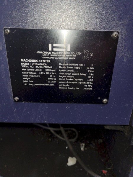 Hwacheon Model Vesta 1050B Vertical Machining Center