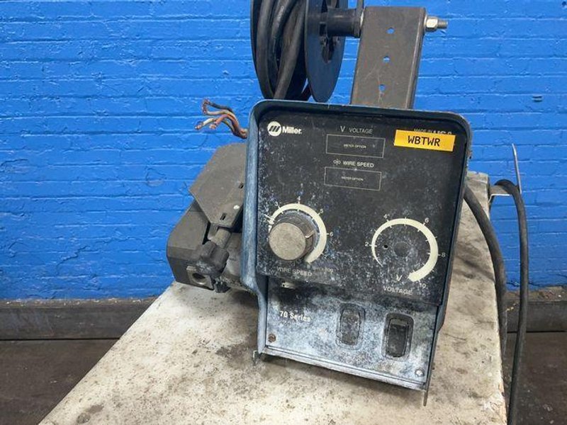 Miller  450 A  Welder  - Invision 456mp