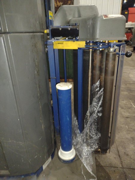 LANTECH MODEL #Q300 PALLET WRAPPER: YOBRO #25268