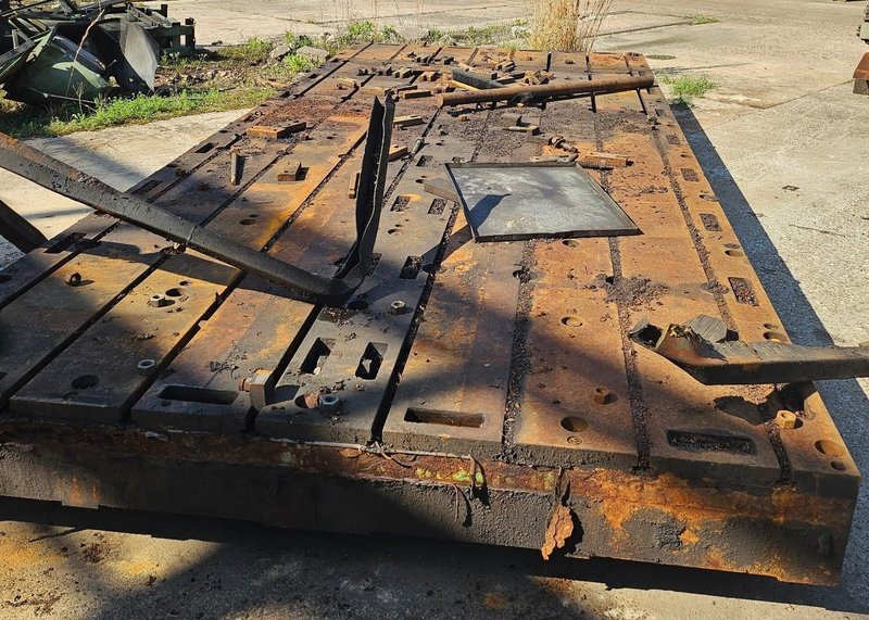 96" x 144" x 12" T-SLOTTED FLOOR PLATE. STOCK # 0544126