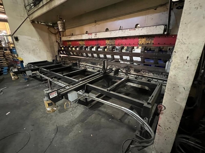1,000 TON CINCINNATI PRESS BRAKE STOCK #3400