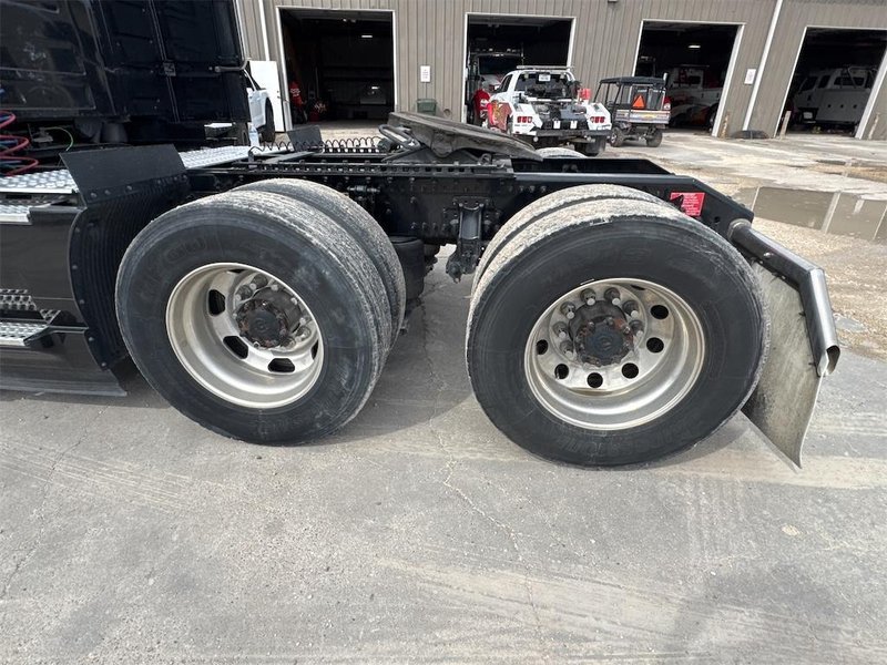 2024 Volvo VNL64T860 4V4NC9EH8RN656676