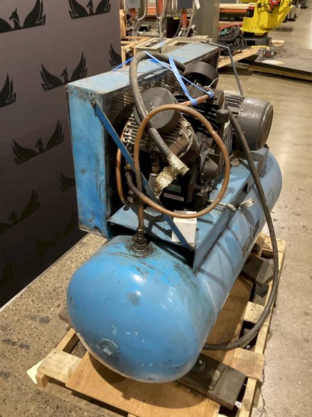 SPEEDAIRE 5Z405C Air Compressor w/ Unknown Tank USED AS-IS